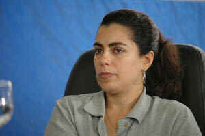 En Perú esposa de antiterrorista cubano preso injustamente en EEUU