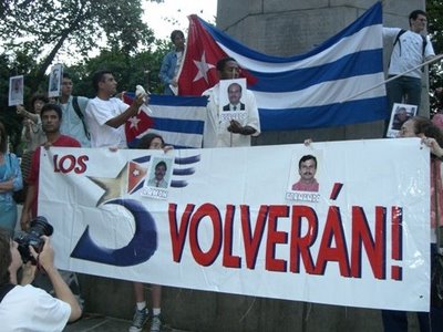 Italianos pedalean en Cuba a favor de Los Cinco