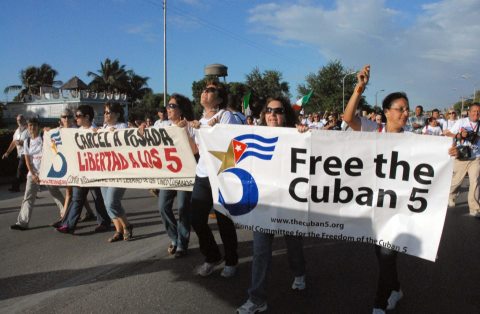 Exjueza de EE.UU. llama a Obama liberar a antiterroristas cubanos