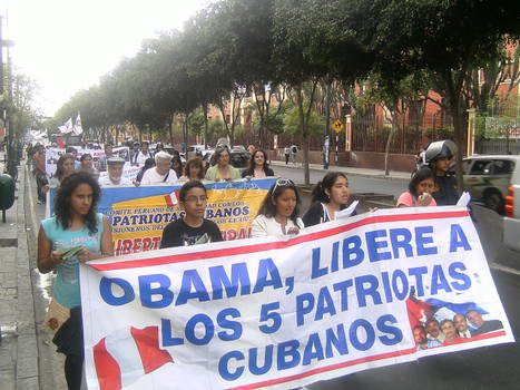 Peruanos demandan a Obama libere a prisioneros cubanos